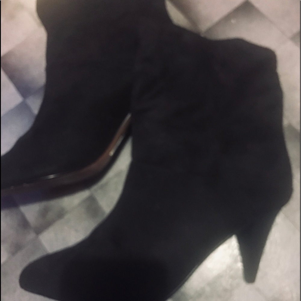 Express Boots - Picture 2 of 6